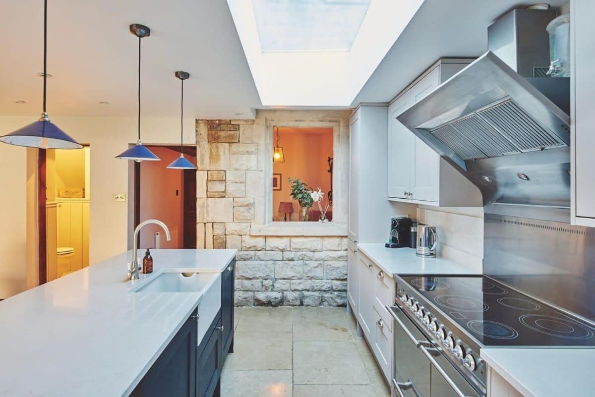 Large Stylish Luxury Cotswold Cottage - Ideal For Families, W/ Ev Charging Andoversford Экстерьер фото