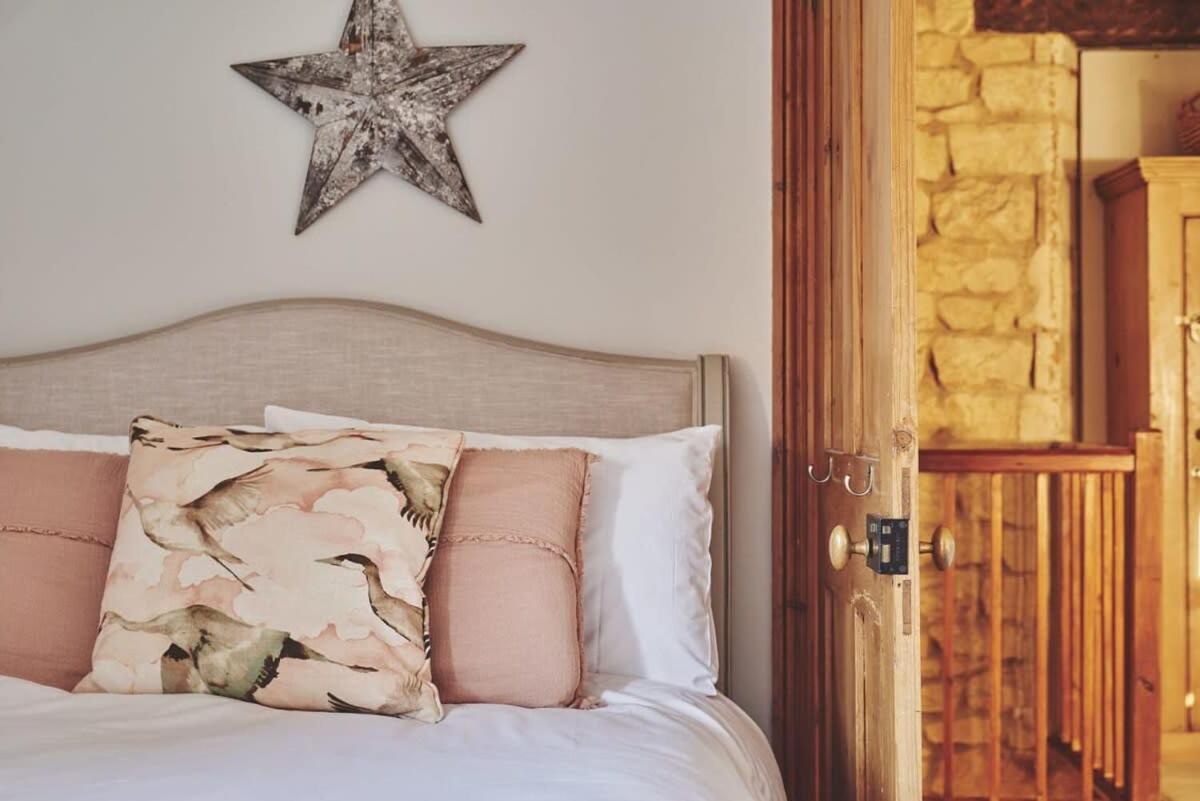 Large Stylish Luxury Cotswold Cottage - Ideal For Families, W/ Ev Charging Andoversford Экстерьер фото